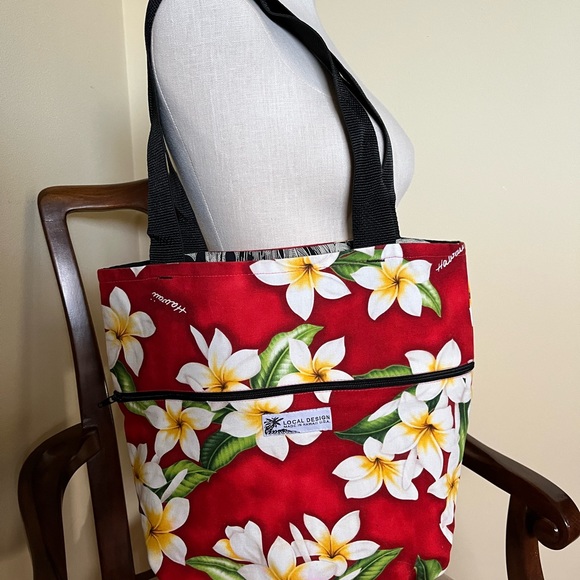 Made in Hawaii Reversible Fabric Tote Bag - Picture 8 of 13